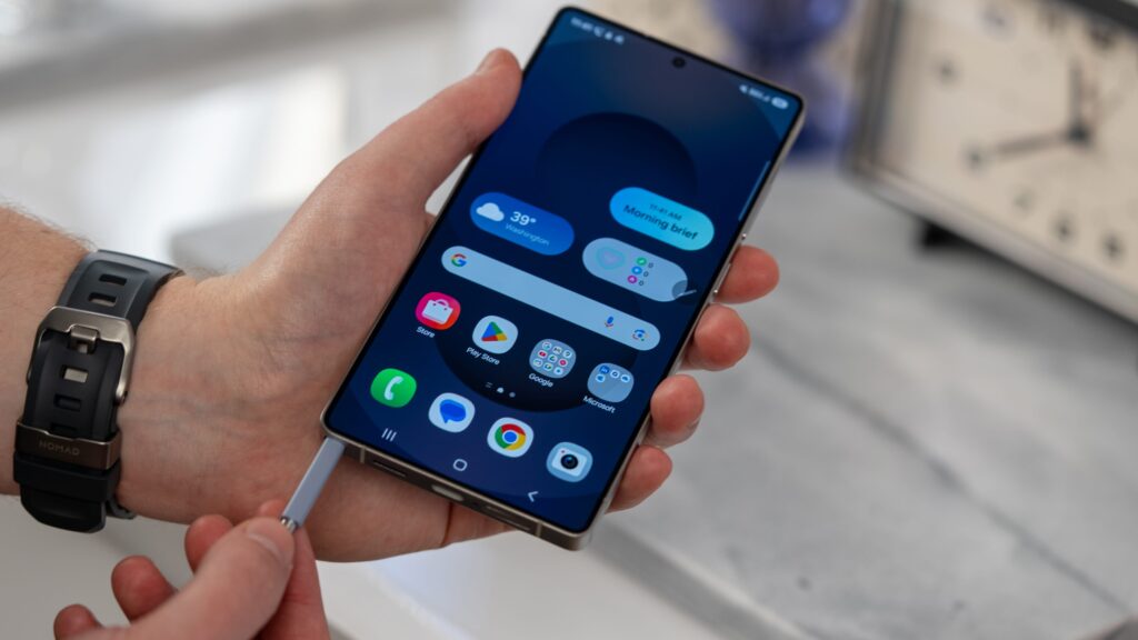 Samsung Galaxy S25 Ultra Review Real-World Pros, Cons & Buying Advice 920e30e7 17eb 4294 a3b2 8d0f2ef5ac9d 4240x2385